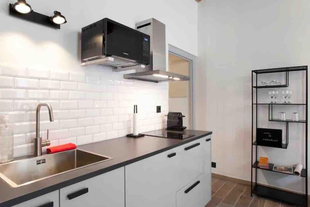 Appartement Lumineux En Centre-Ville Arles Buitenkant foto
